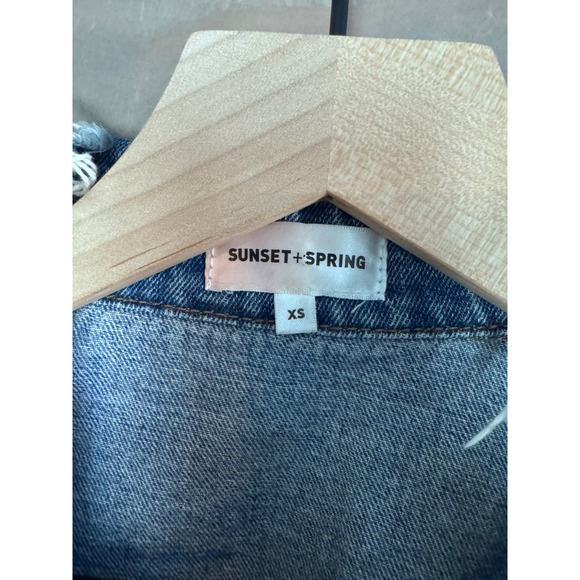 Sunset + Spring Distressed Denim Jacket Beaded Embellished Patch Size XS - Picture 2 of 4